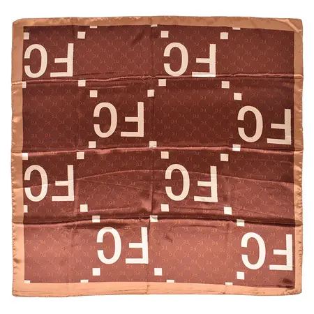 Scarf Shawl – 90 × 90 cm detail
