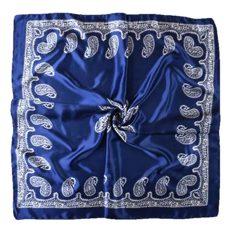 Floral Scarf Shawl – 90 × 90 cm detail