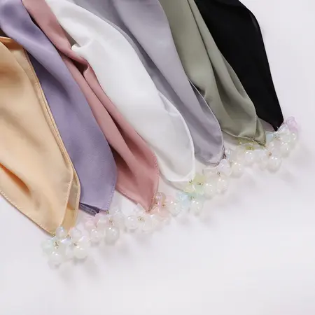 Chiffon Hijab – 90 × 90 cm detail
