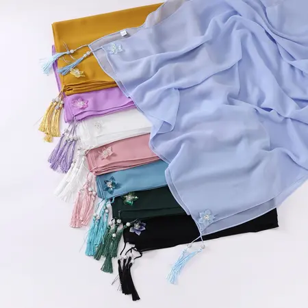 Chiffon Fringed Hijab detail