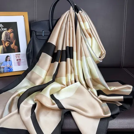 Silk Plaid Geometric Printed Scarf Shawl – 90 × 180cm detail