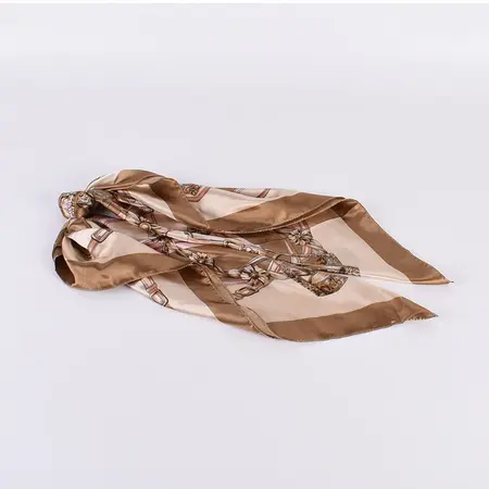 Geometric Printed Scarf Shawl – 90 × 90 cm detail