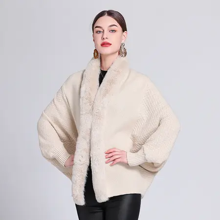 Knit Poncho detail