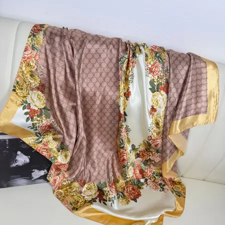 Floral Printed Scarf Shawl – 90 × 90 cm detail