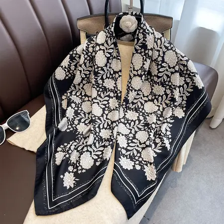 Women's Printed Vintage Scarf Shawl – 90 × 90 cm