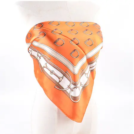 Printed Scarf Shawl – 90 × 90 cm detail