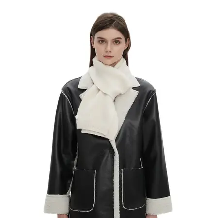 Unisex Solid Color Knit Scarf – 155 × 18 cm detail