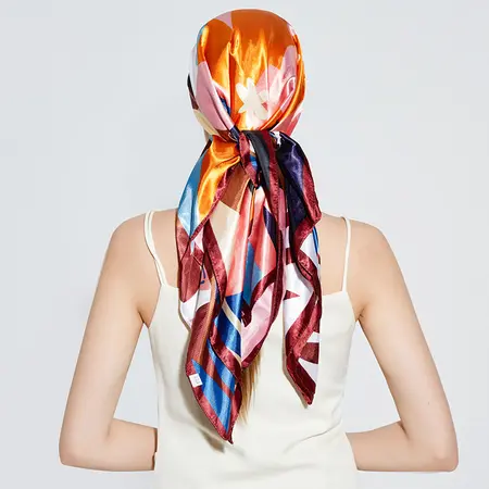 Floral Scarf Shawl – 90 × 90 cm detail