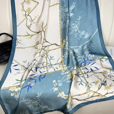 Silk Vintage Scarf Shawl – 90 × 180cm detail