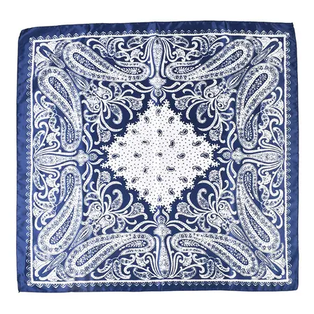 Vintage Scarf Shawl – 90 × 90 cm detail