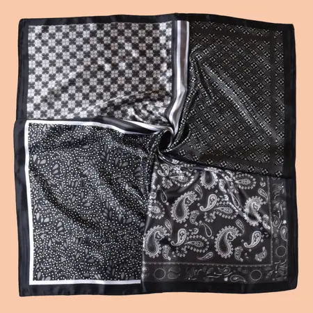 Printed Scarf Shawl – 90 × 90 cm detail