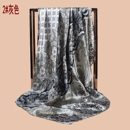 Floral Scarf Shawl – 90 × 90 cm detail