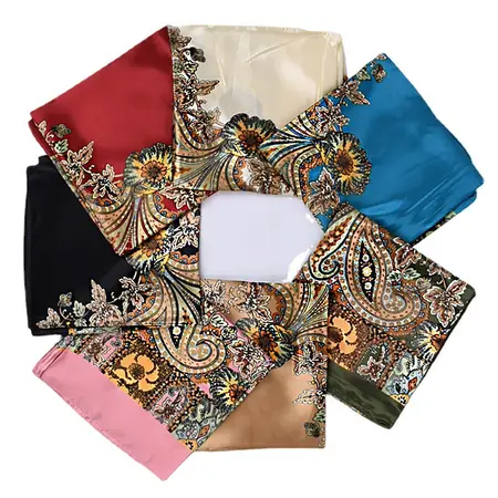 Silk Scarf Shawl – 90 × 90 cm detail