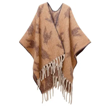 Scarf Shawl – 165 × 125 cm detail