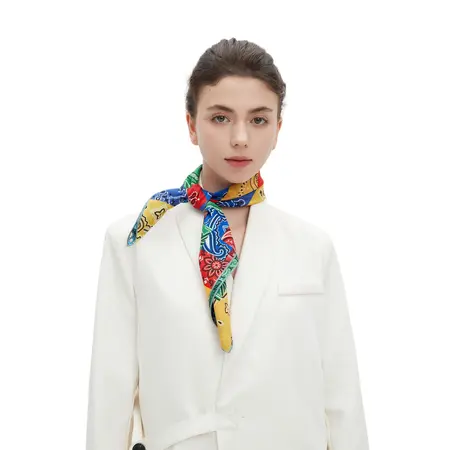 Silk Reversible Printed Lightweight Headscarf detail