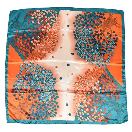 Printed Vintage Scarf Shawl – 90 × 90 cm detail
