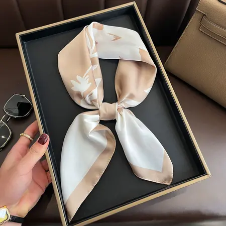 Silk Printed Scarf Shawl – 70 × 70 cm detail