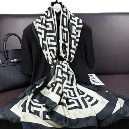 Silk Geometric Printed Scarf Shawl – 90 × 180cm detail