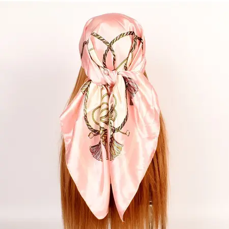Scarf Shawl – 90 × 90 cm detail
