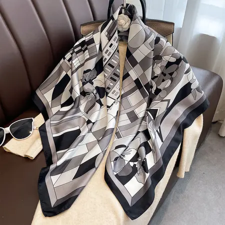 Floral Geometric Scarf Shawl – 90 × 90 cm detail