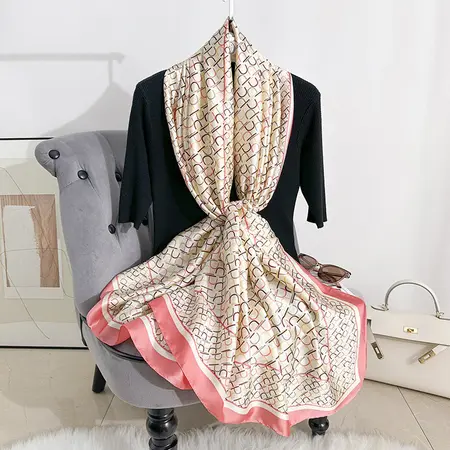 Silk Geometric Scarf Shawl – 90 × 180cm detail