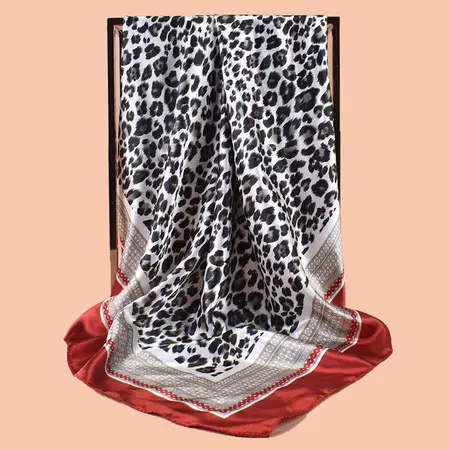 Leopard Print Printed Scarf Shawl – 90 × 90 cm