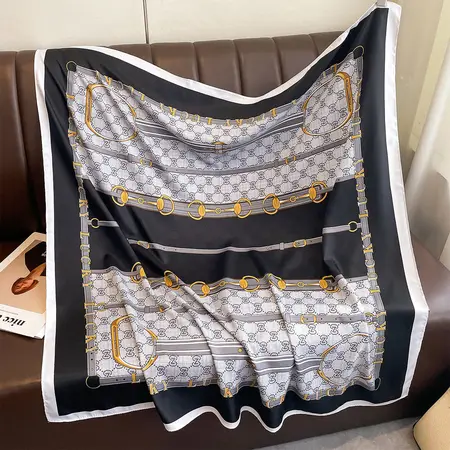 Women's Printed Scarf Shawl – 90 × 90 cm detail