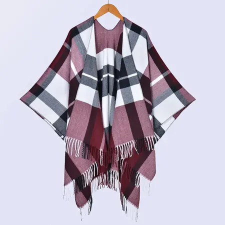 Unisex Plaid Knit Fringed Poncho – 130 × 150 cm