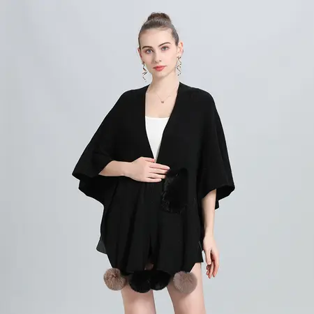 Knit Poncho detail