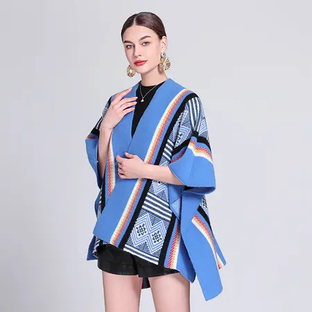 Jacquard Knit Poncho detail