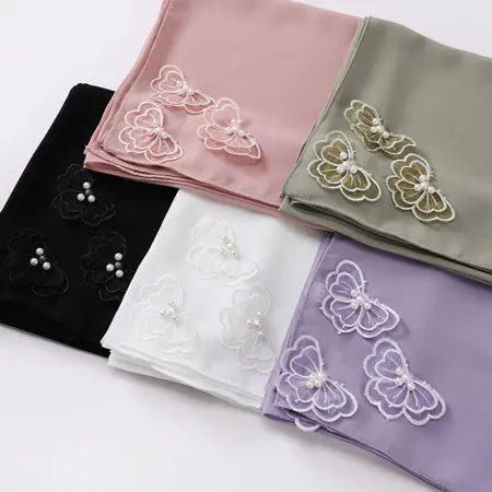 Chiffon Hijab – 90 × 90 cm detail