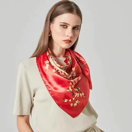Silk Headscarf – 90 × 90 cm detail