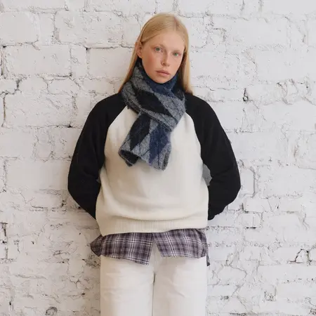 Women's Wool Blend Plaid Knit Scarf Shawl – 165 × 22 cm detail