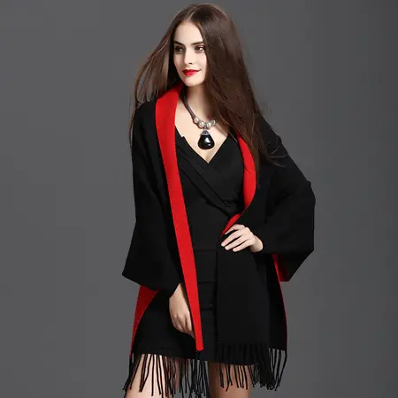 Knit Fringed Reversible Poncho detail