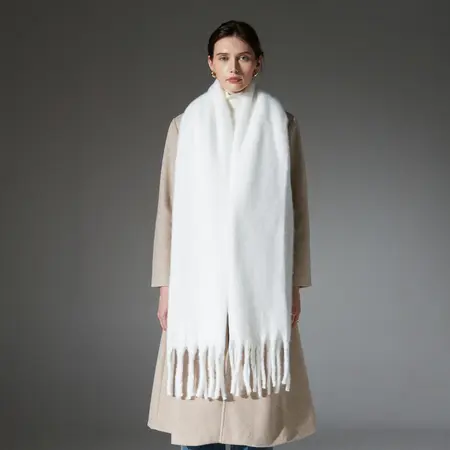 Fringed Scarf Shawl – 190 × 50 cm + 15 cm fringe detail