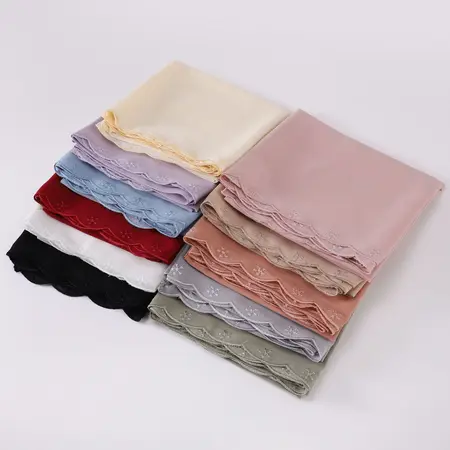 Chiffon Embroidered Hijab detail