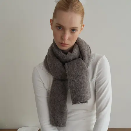 25% Alpaca Blend Solid Color Knit Brushed Scarf Shawl – 180 × 25 cm detail