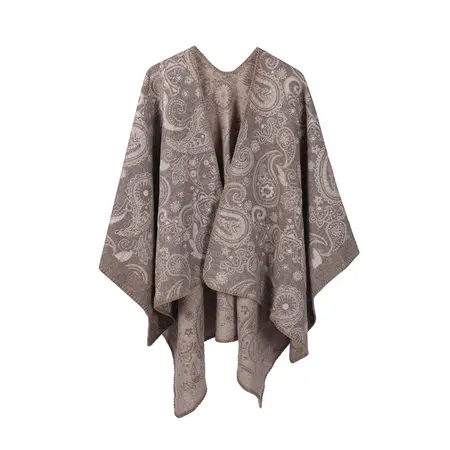 Women's Wool Jacquard Scarf Shawl – 165 × 130 cm detail
