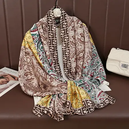 Colorblock Scarf Shawl – 90 × 180cm detail