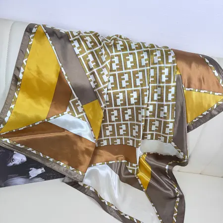 Printed Scarf Shawl – 90 × 90 cm detail