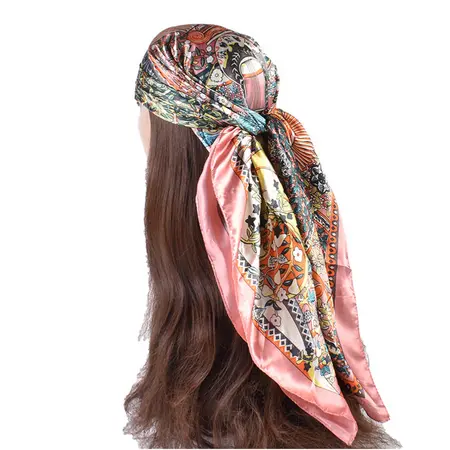 Scarf Shawl – 90 × 90 cm detail