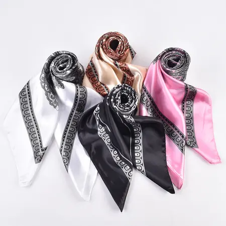 Scarf Shawl – 90 × 90 cm