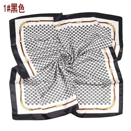 Scarf Shawl – 90 × 90 cm detail