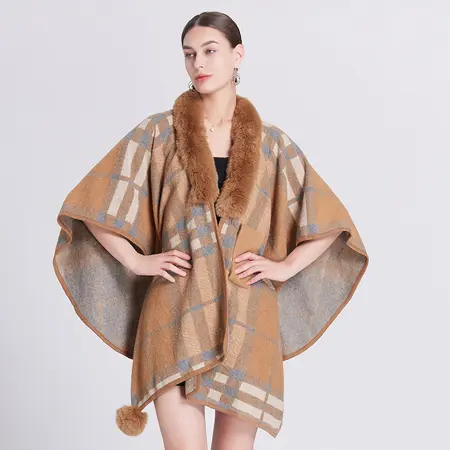 Faux Fur Plaid Knit Poncho – 80 × 180cm detail