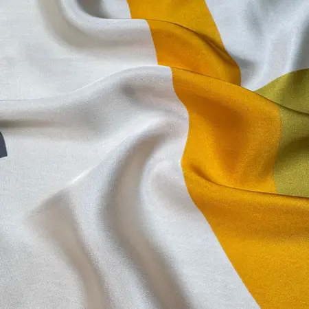 Silk Geometric Scarf Shawl – 90 × 180cm detail
