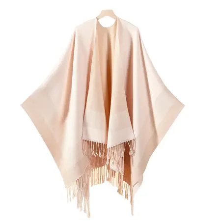 Women's Fringed Poncho – 130 × 150 cm detail