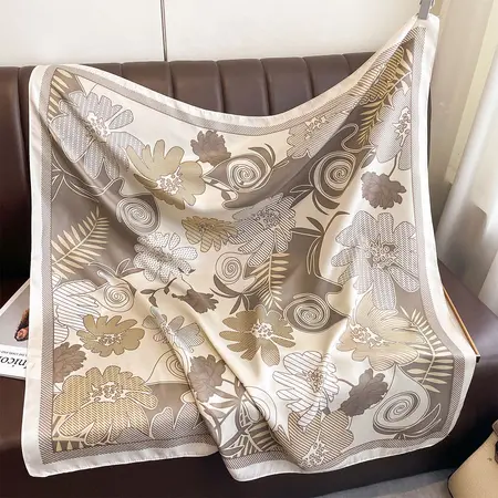 Silk Floral Vintage Scarf Shawl – 90 × 90 cm detail