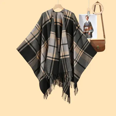 Silk Plaid Poncho – 130 × 150 cm detail