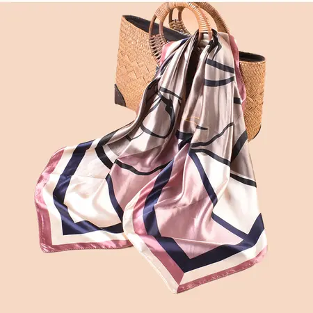 Silk Scarf Shawl – 90 × 90 cm detail