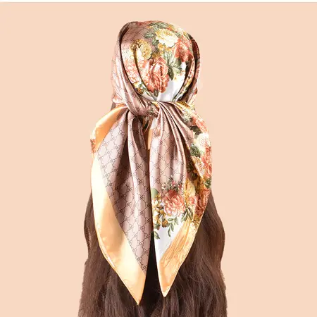 Floral Scarf Shawl – 90 × 90 cm detail